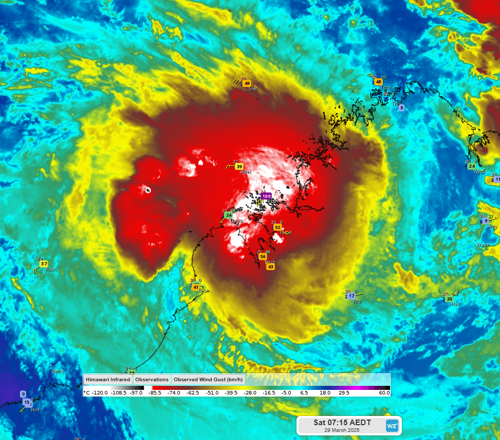 Image: Tropical Cyclone Dianne has made landfall during the early hours of Saturday morning along Western Australia's Kimberley coast, bringing with it strong winds and heavy rain.  . Source: Weatherzone