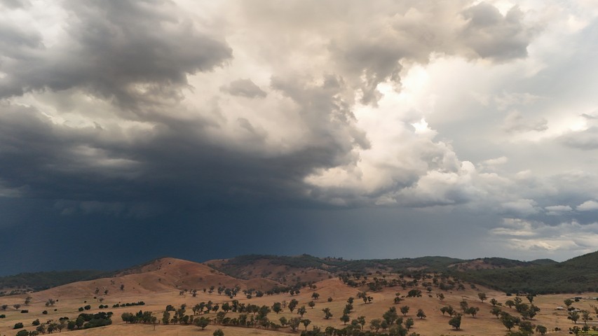 Image: Clouds and rain were a welcome sight in parts of southern Australia on the weekend. Source: iStock / Chris Manning