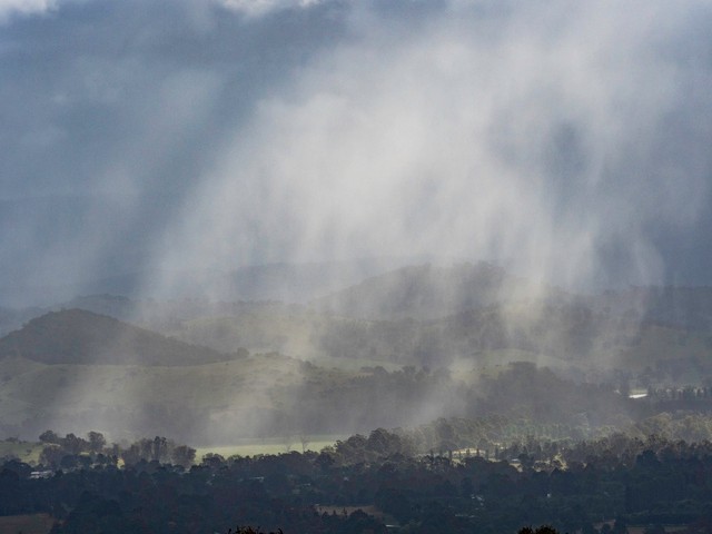Image: Rain will be a frequent feature over the coming week. Source: iStock / Chris Gordon.