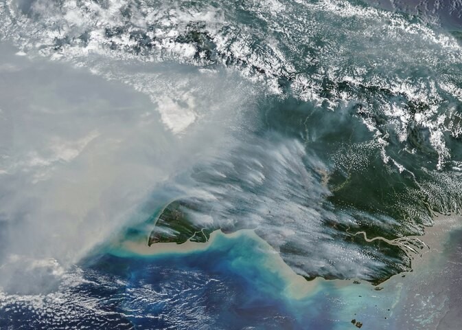 Smoke from New Guinea fires reaches northern Australia